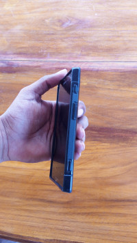 Black Sony Xperia ion