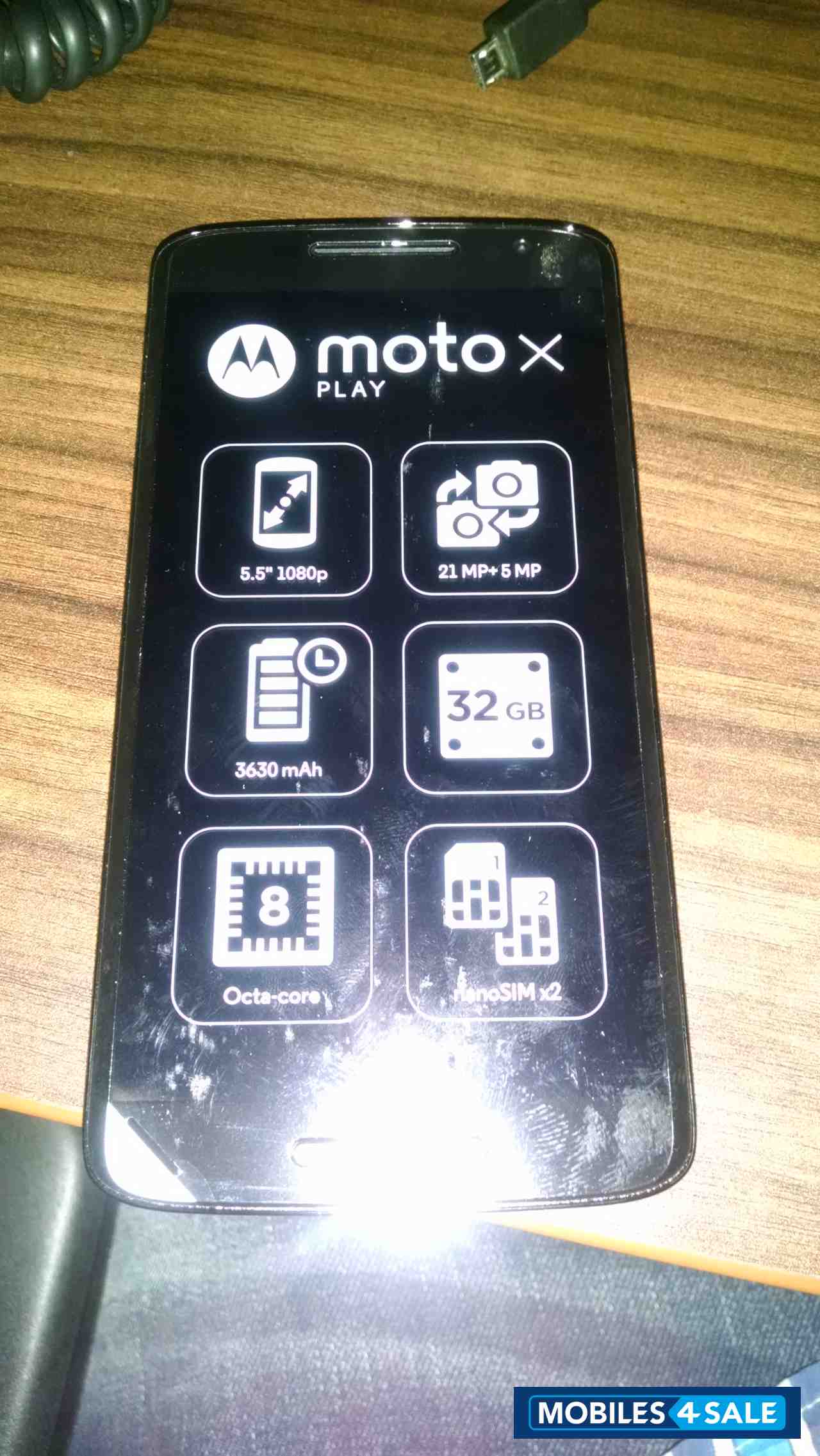 Black Motorola  MOTO X PLAY