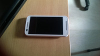 White Motorola MOTO E