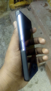 Black Sony Xperia Z2