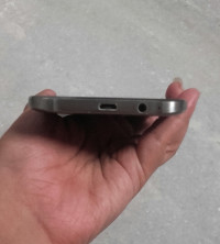 Black Samsung E-series SM E500H