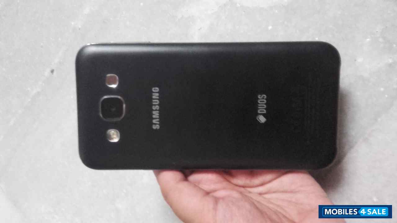 Black Samsung E-series SM E500H