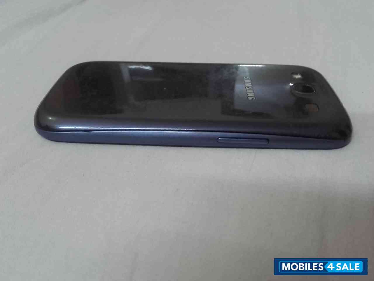 Blue Samsung Galaxy S3