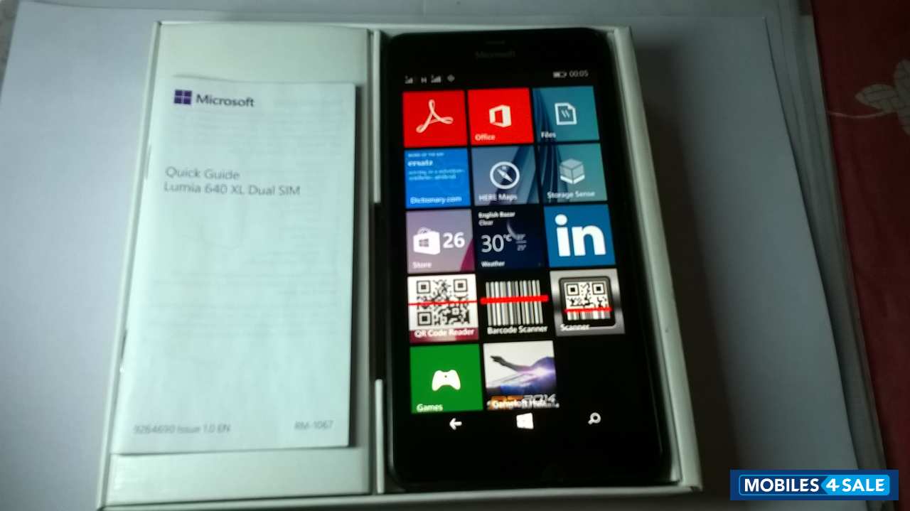 Black Microsoft Lumia 640 XL Dual SIM