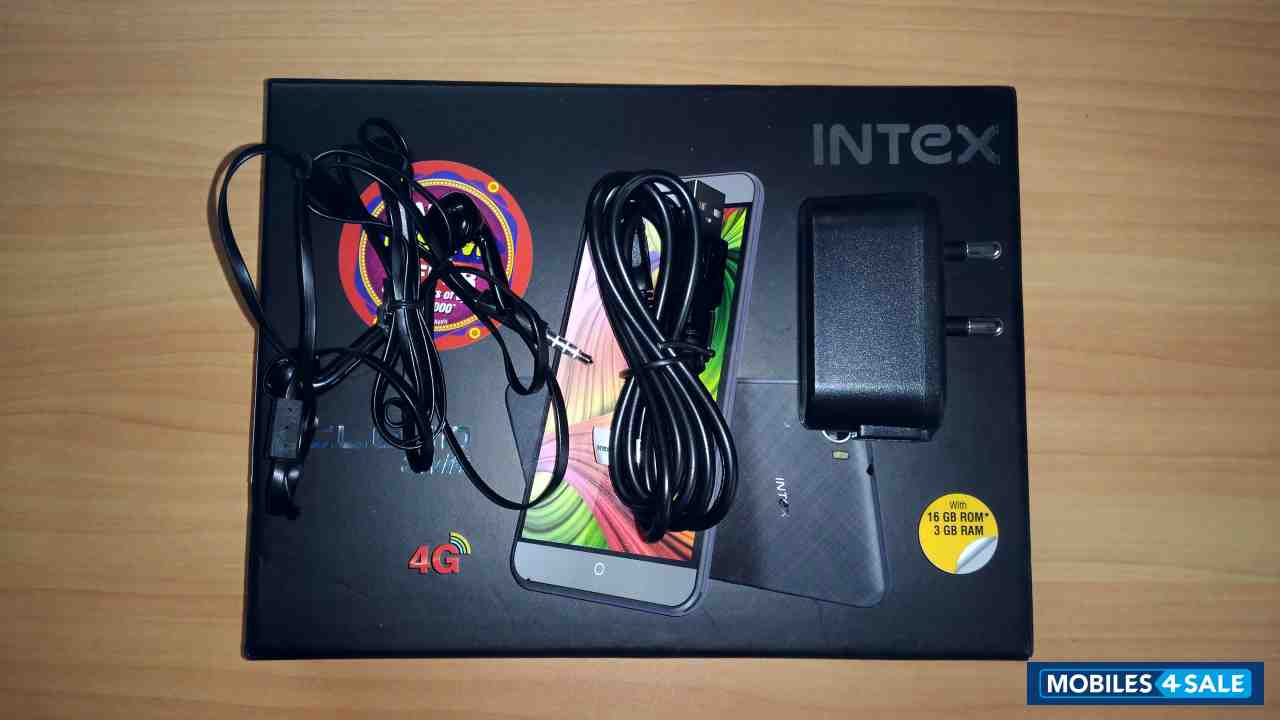 Grey Intex Cloud Swift