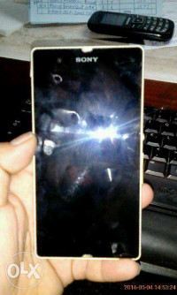 White Sony Xperia Z