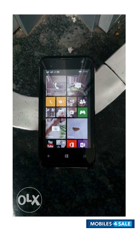 Black / Red Karbonn Titanium Wind W4