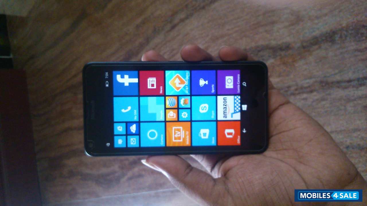 Black Microsoft Lumia 640