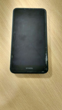 Black Nokia Lumia 630