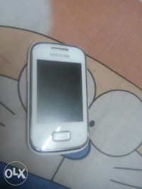 White Samsung Galaxy Pocket