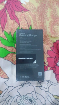 Gold Platinum Samsung Galaxy S7 Edge