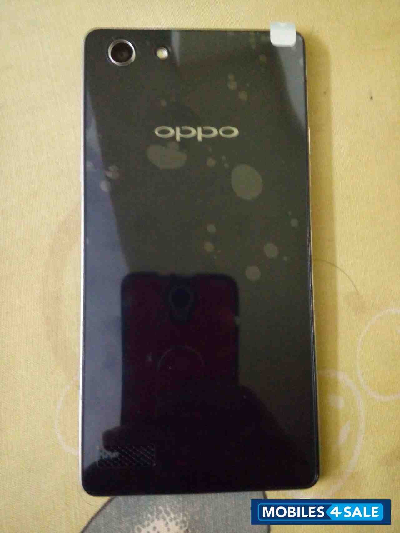 Black Oppo Neo 7