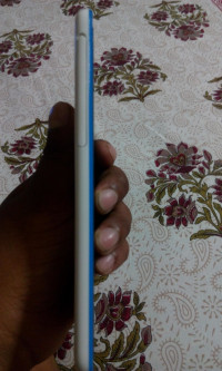 White HTC Desire 820Q