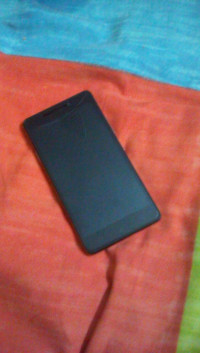 Black Lenovo Vibe P1m