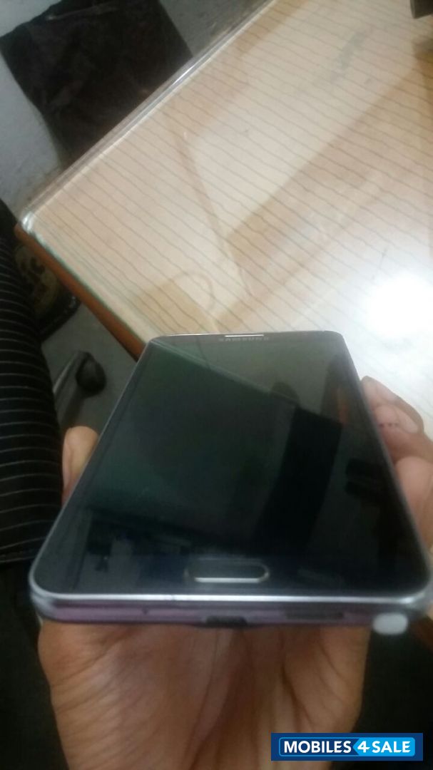 Black Samsung  Note 3 neo