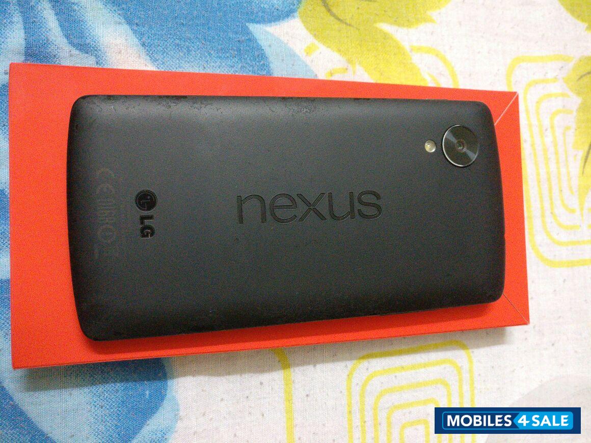 Black Google Nexus 5