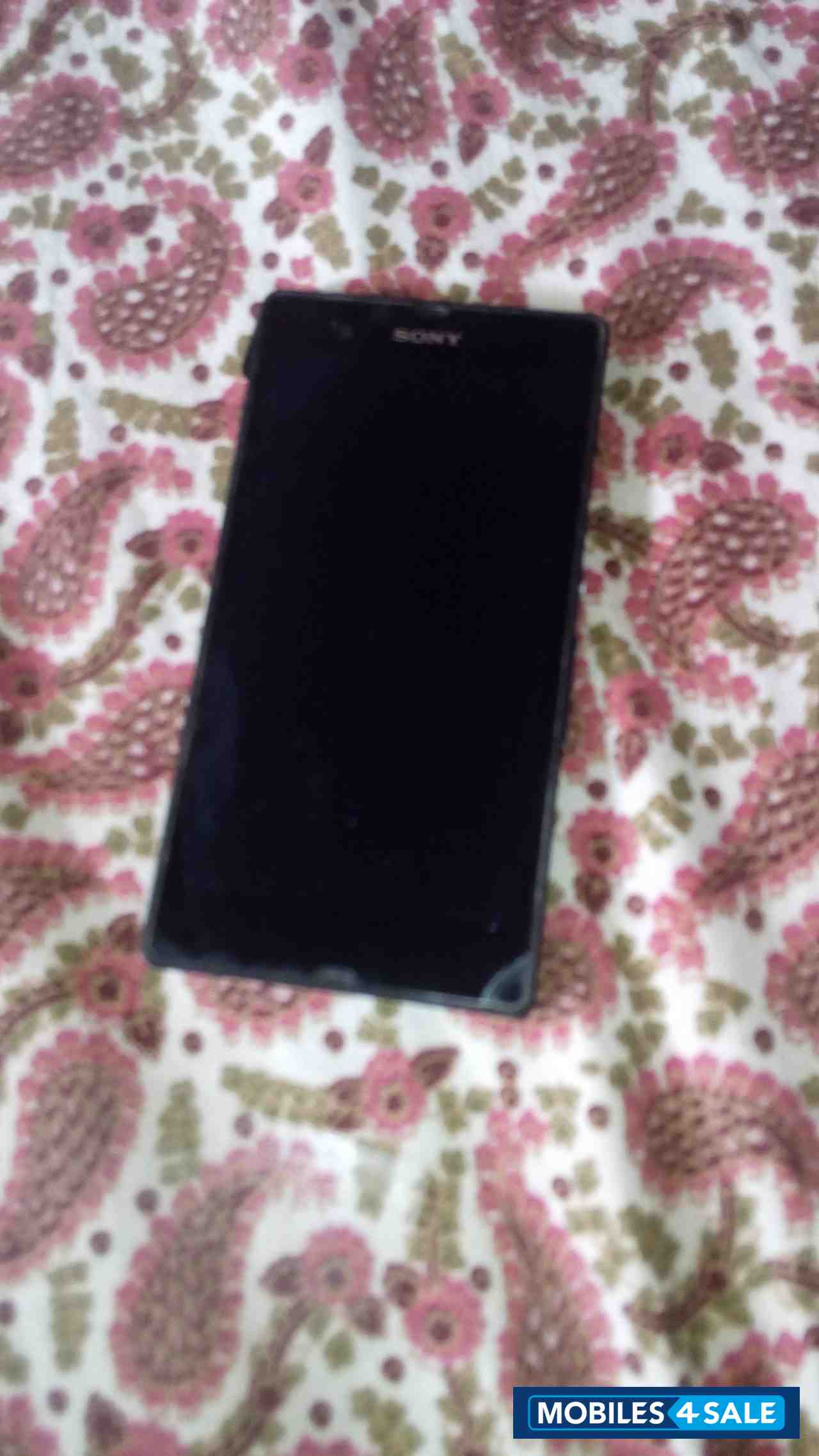 Black Sony Xperia Z