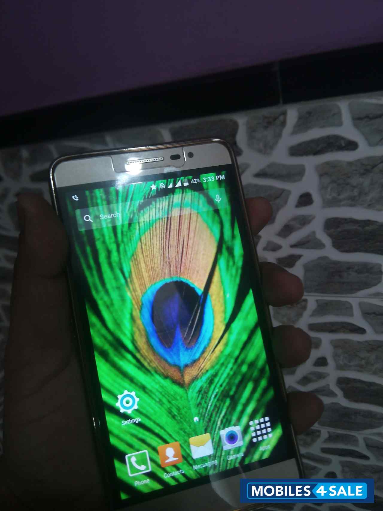 Gold Panasonic Eluga Mark Gold Panasonic Eluga Mark