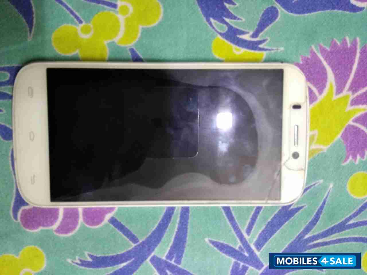 Gold Micromax Canvas Gold A300