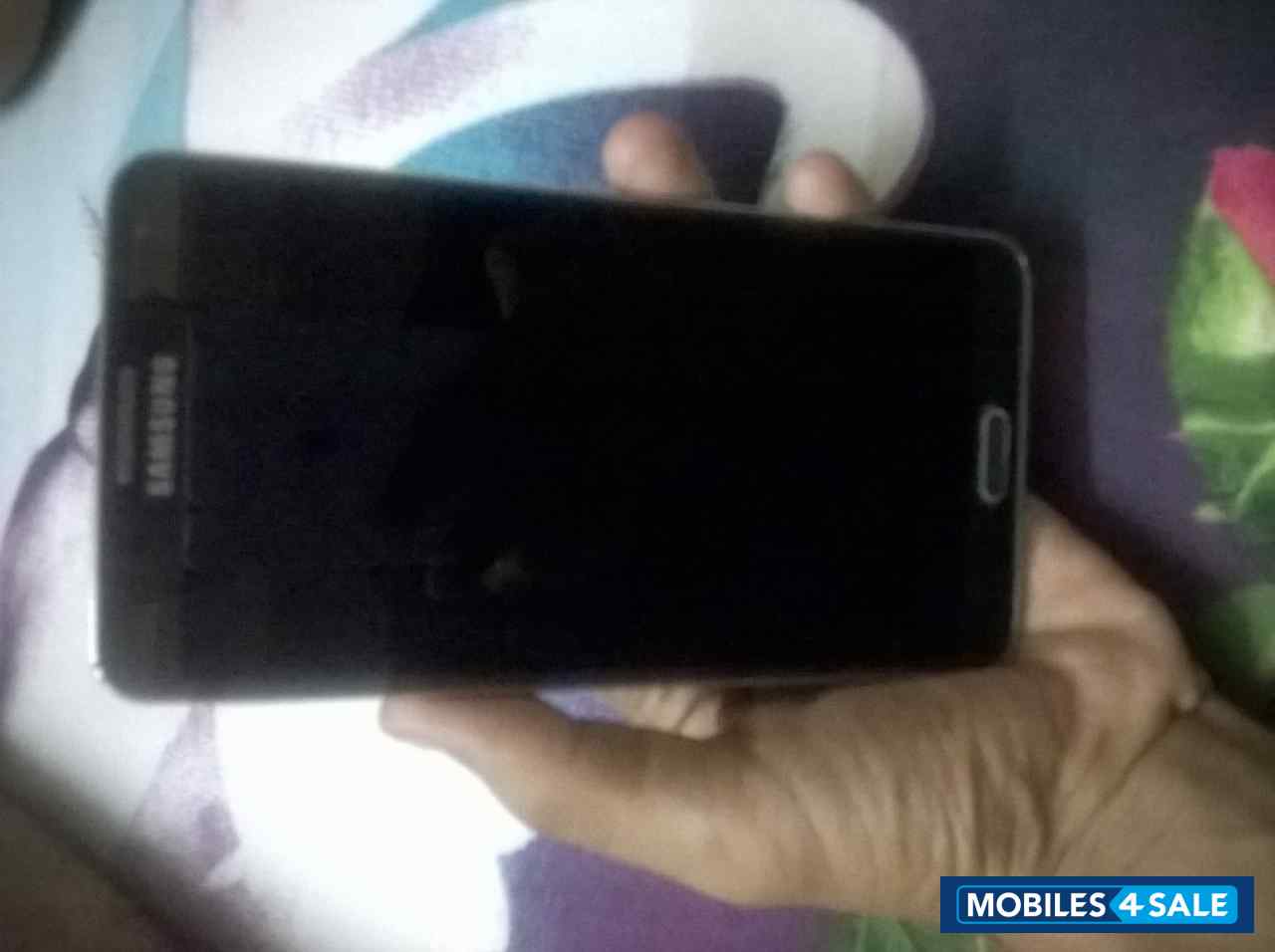 Black Samsung Galaxy Note 3