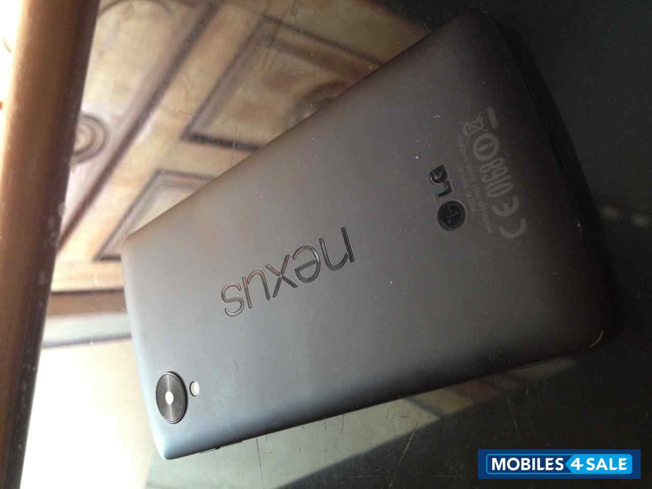 Black Google Nexus 5