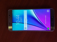 Gold Samsung Galaxy Note 5
