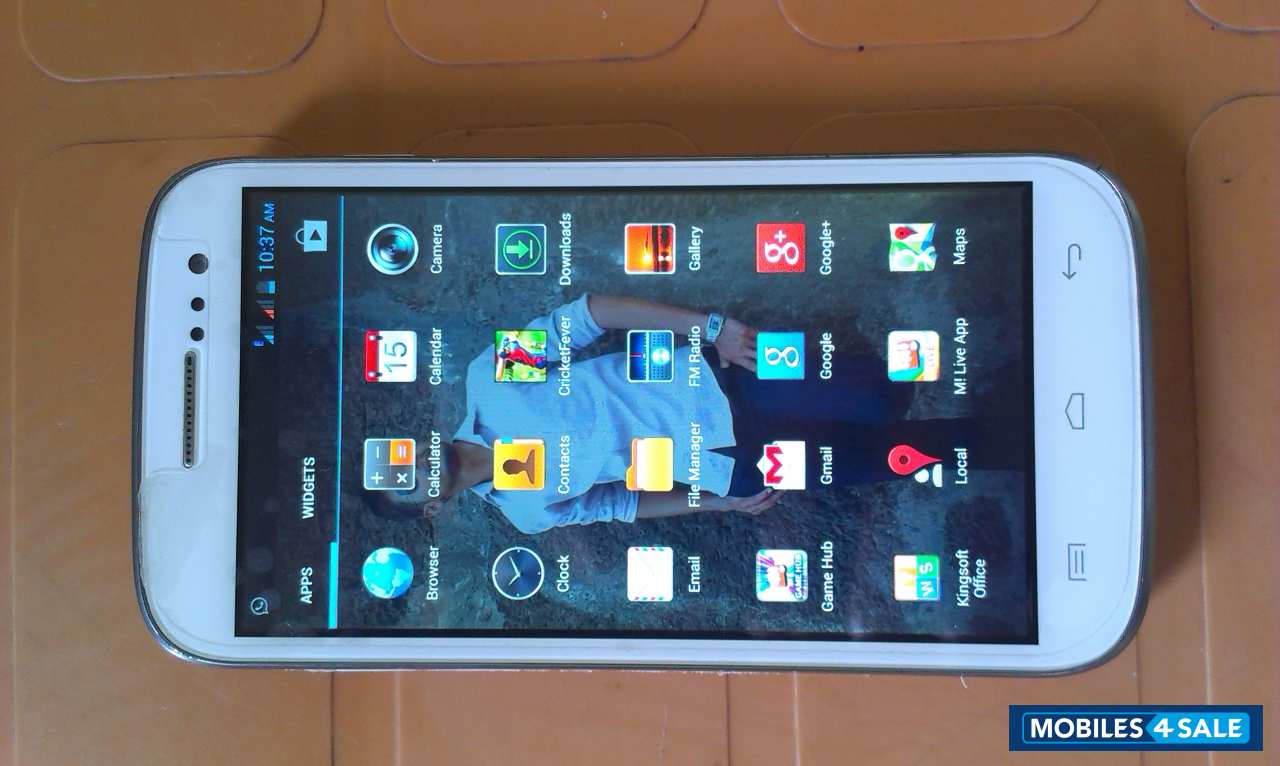 White Micromax Canvas HD A116