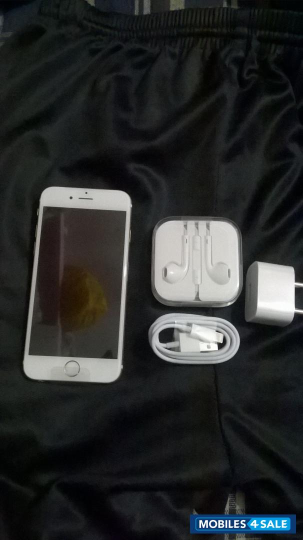 Gold Apple iPhone 6S