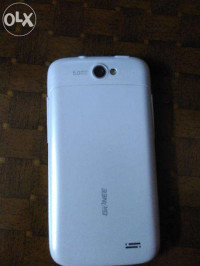 White Gionee Pioneer P2