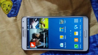 White Samsung Galaxy Note 3
