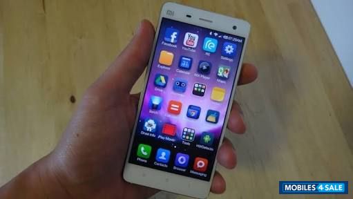 White Xiaomi MI-4