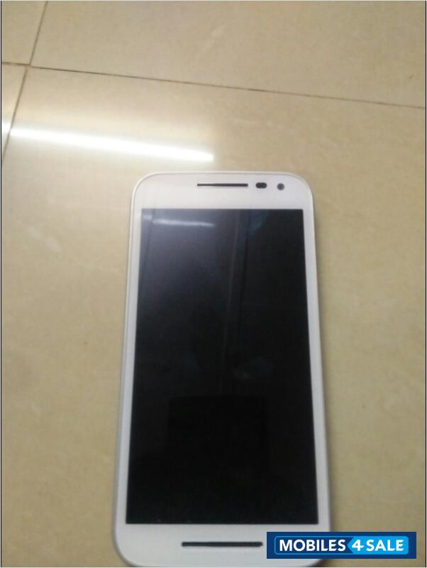 White Motorola MOTO G Gen 3