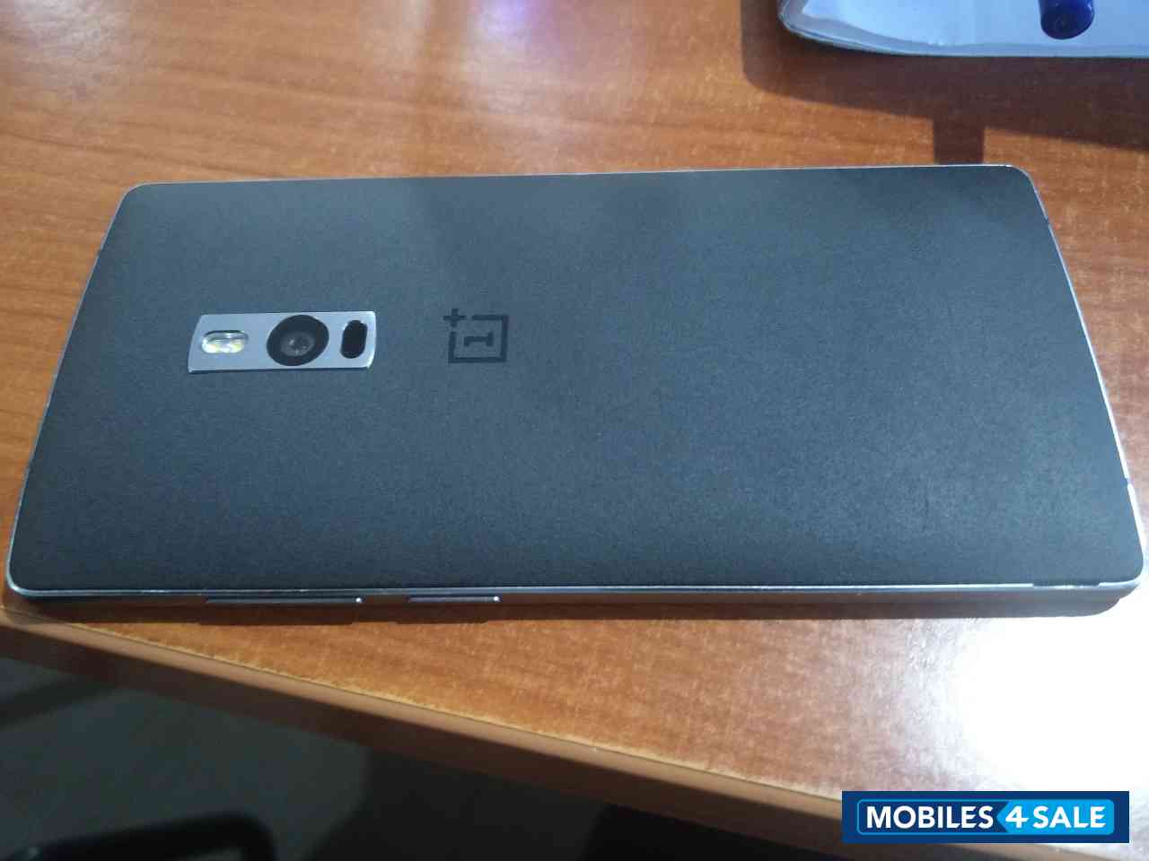 Grey OnePlus Two