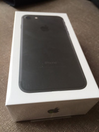 Black Apple iPhone 7