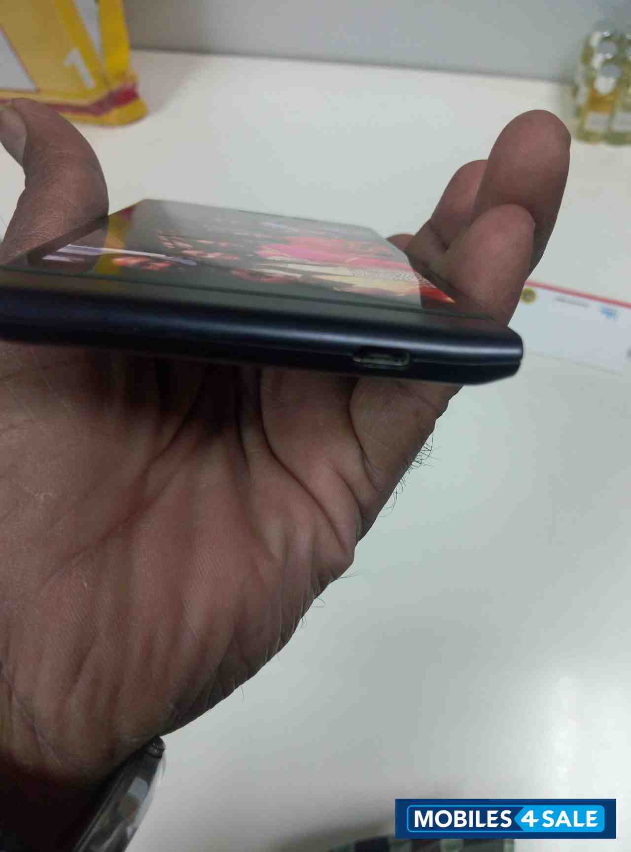 Black Karbonn Titanium Octane Plus Black Karbonn Titanium Octane Plus