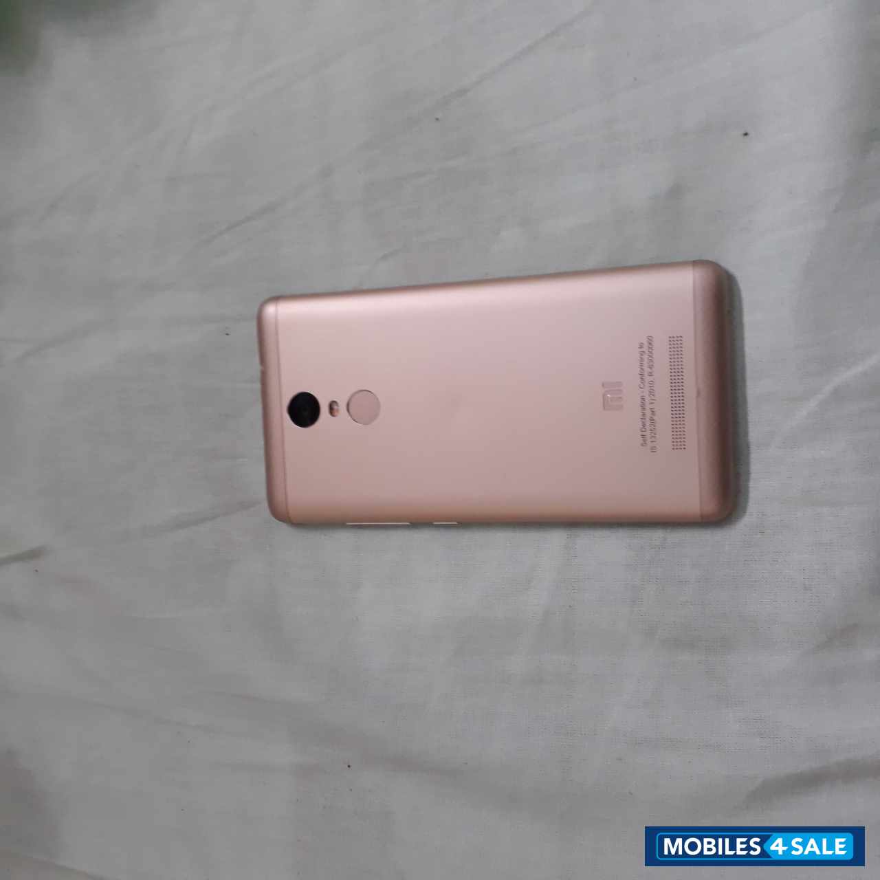 Gold Xiaomi Redmi Note 3