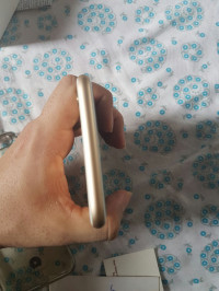 Gold Apple iPhone 6S Plus