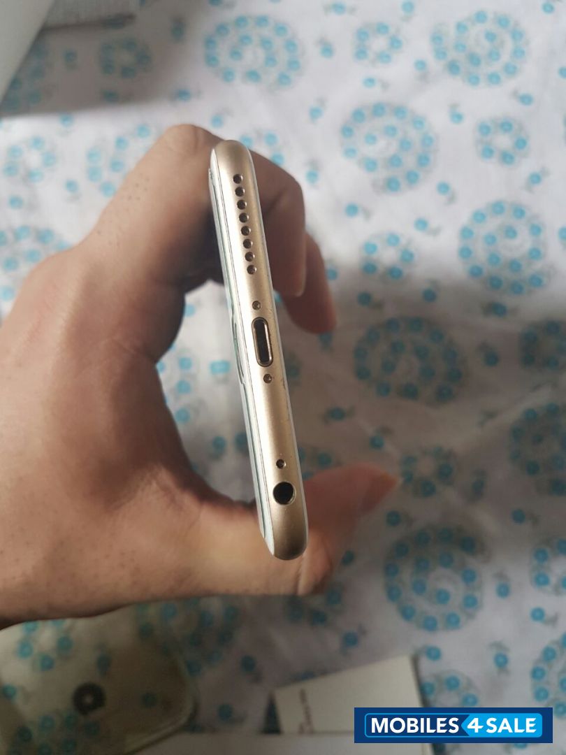 Gold Apple iPhone 6S Plus