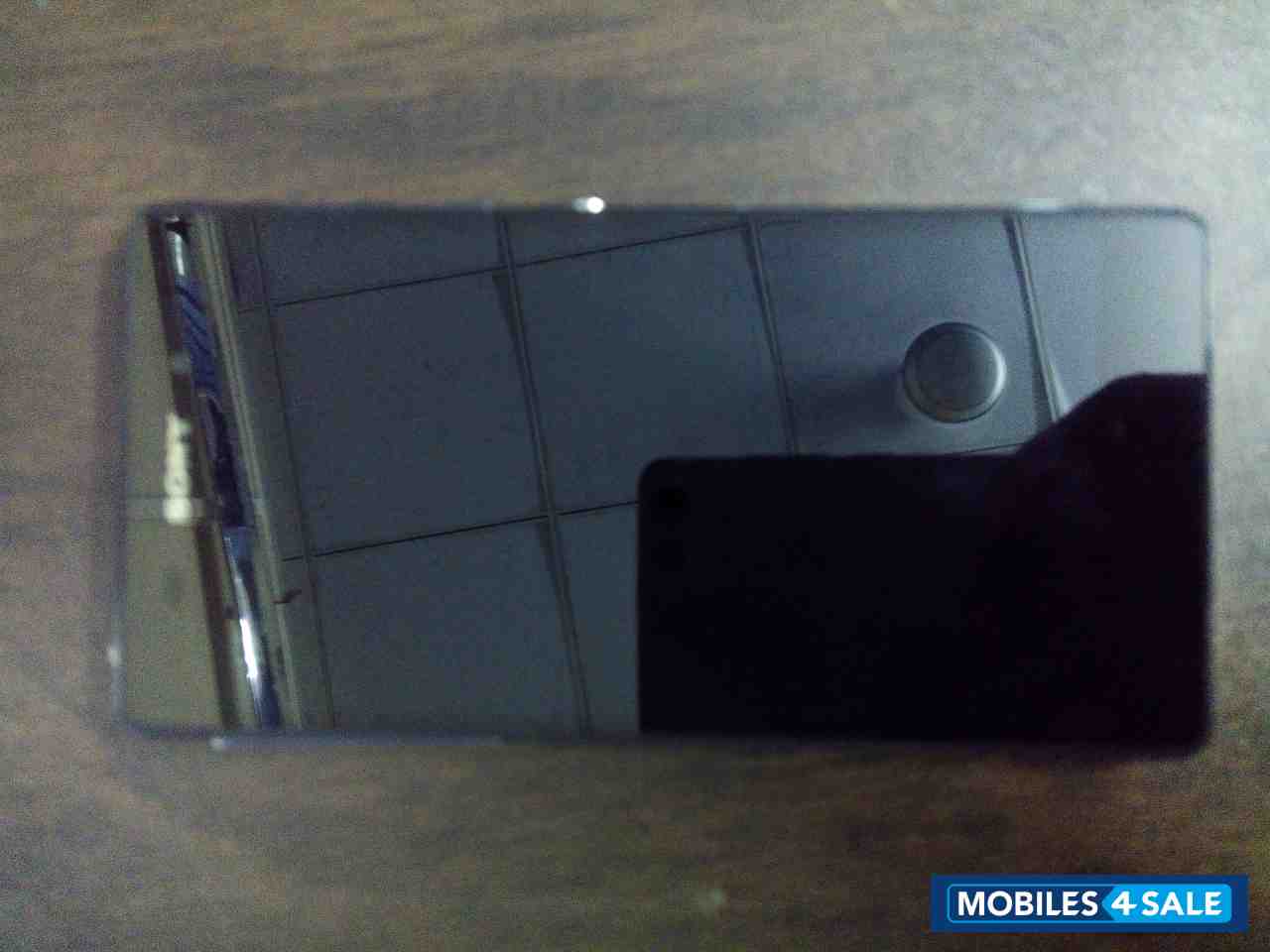 Black Sony Xperia Z2