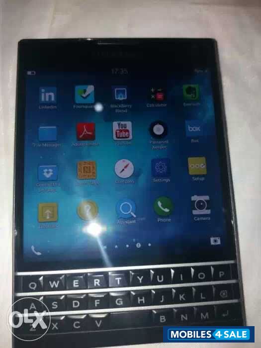 Black BlackBerry Passport