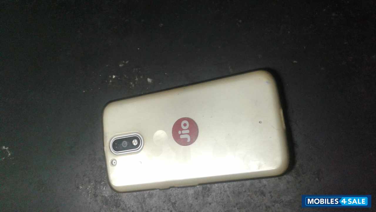 White Motorola Moto G4 Plus