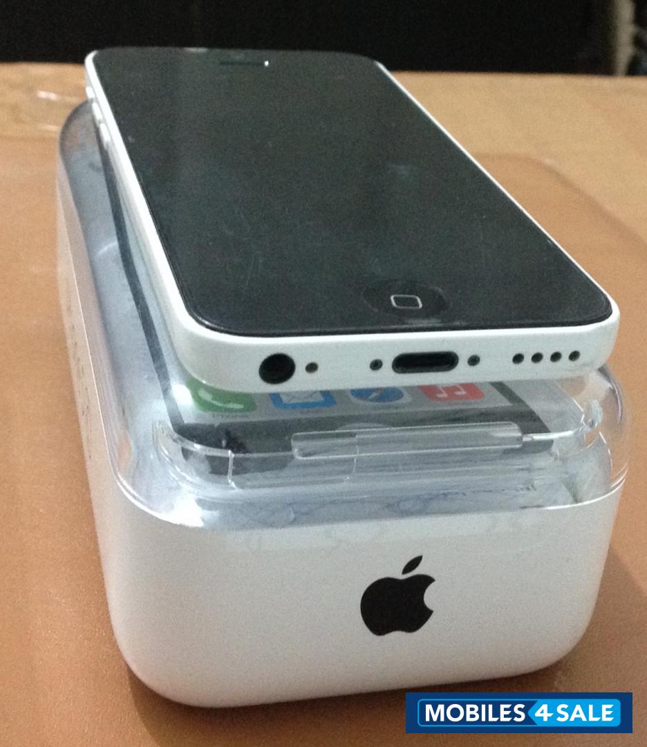 White Apple iPhone 5C