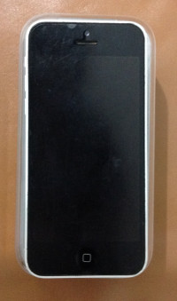 White Apple iPhone 5C