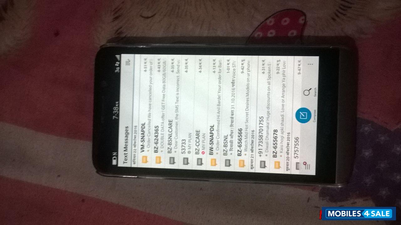 Black BlackBerry Z30