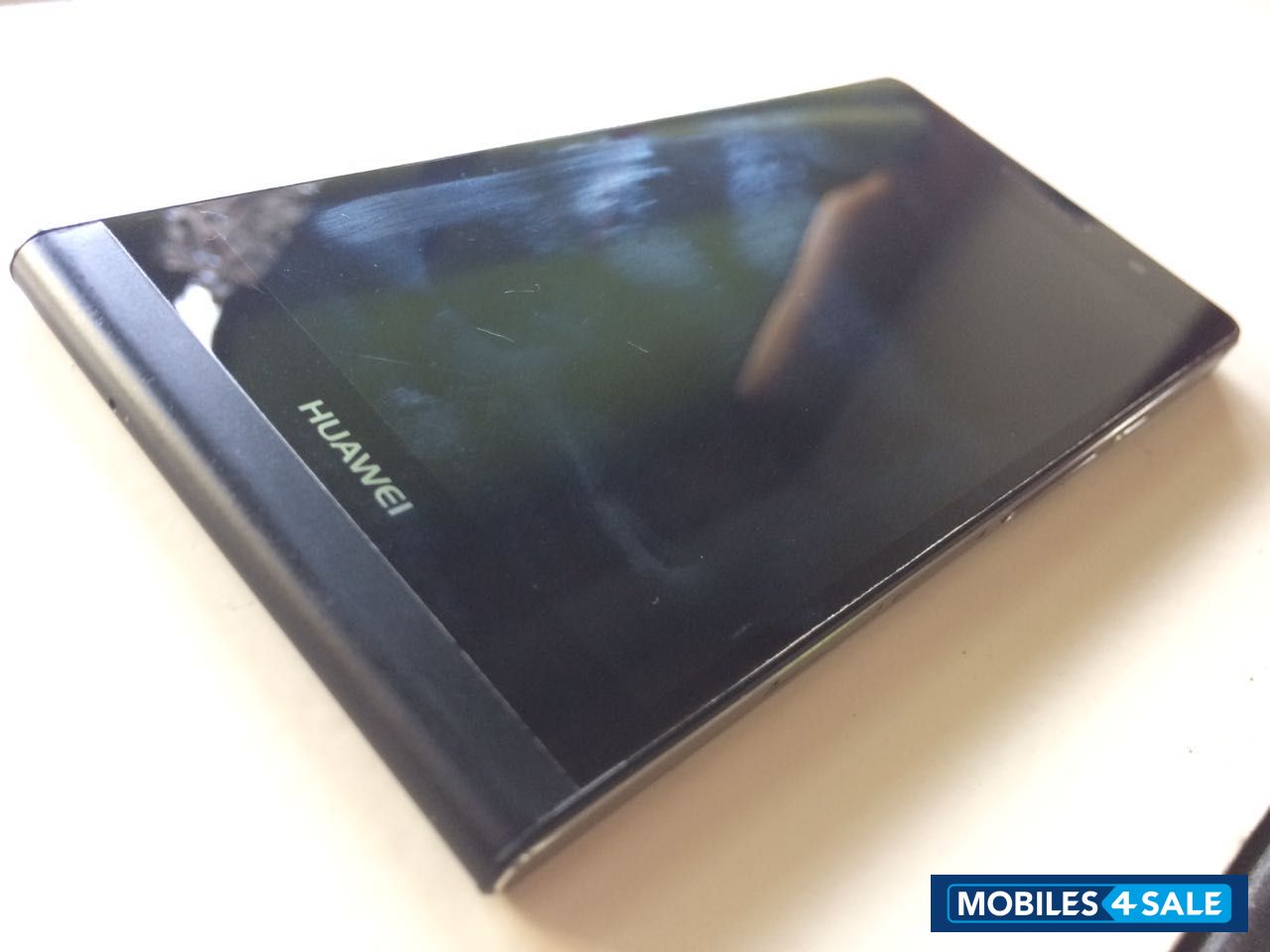 Black Huawei Ascend P6