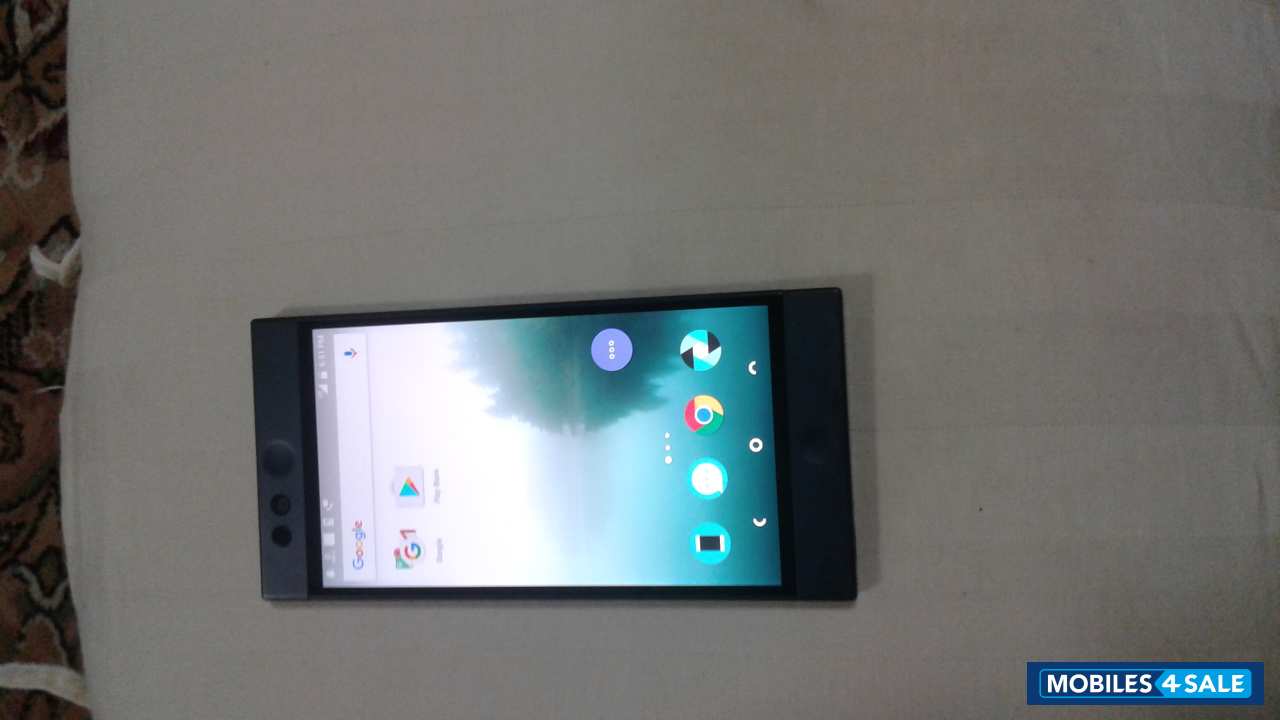 Midnight Nextbit Robin