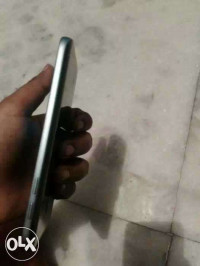 Black Samsung Galaxy S7