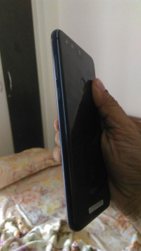 Blue Huawei Honor 8