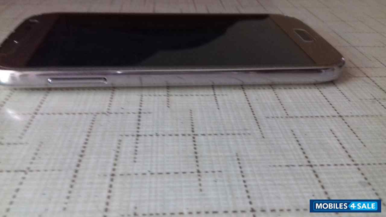 Gold Samsung Galaxy Grand Neo Plus