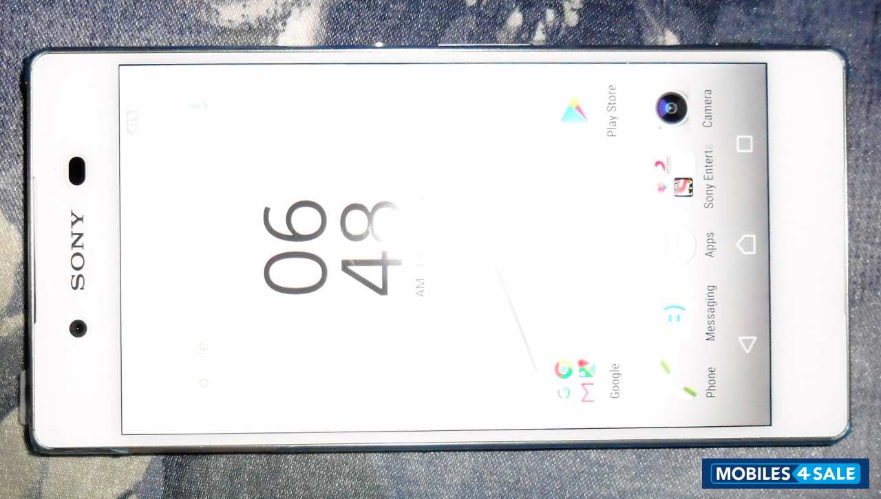 White Sony Xperia Z3 Plus White Sony Xperia Z3 Plus